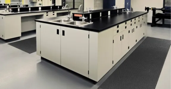 Anti-fatigue Mats - CLEAN - Case Study